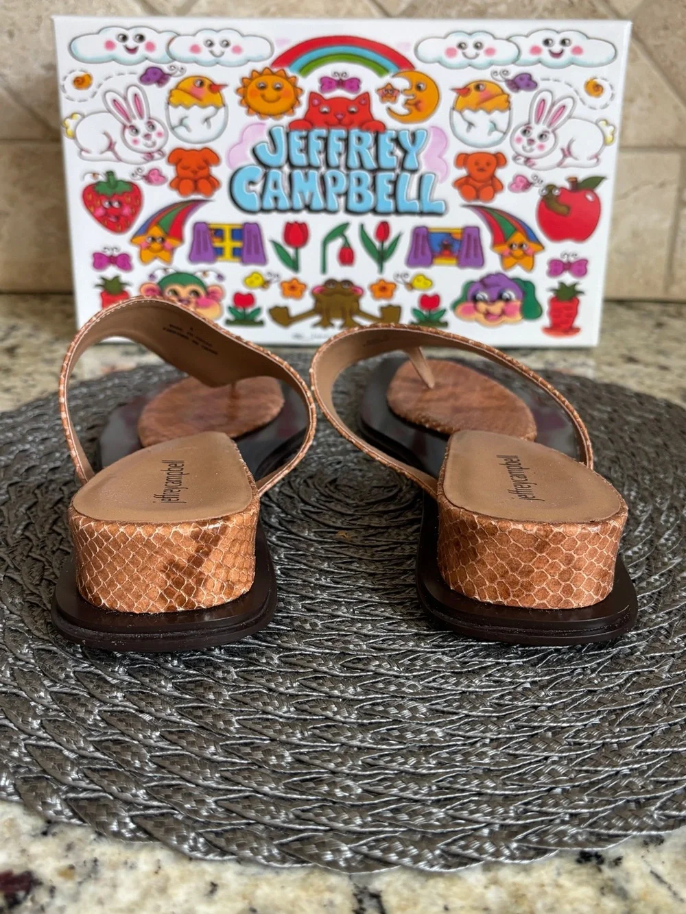 Jeffrey Campbell Pedastal Beige Snakeskin Sandals size 8